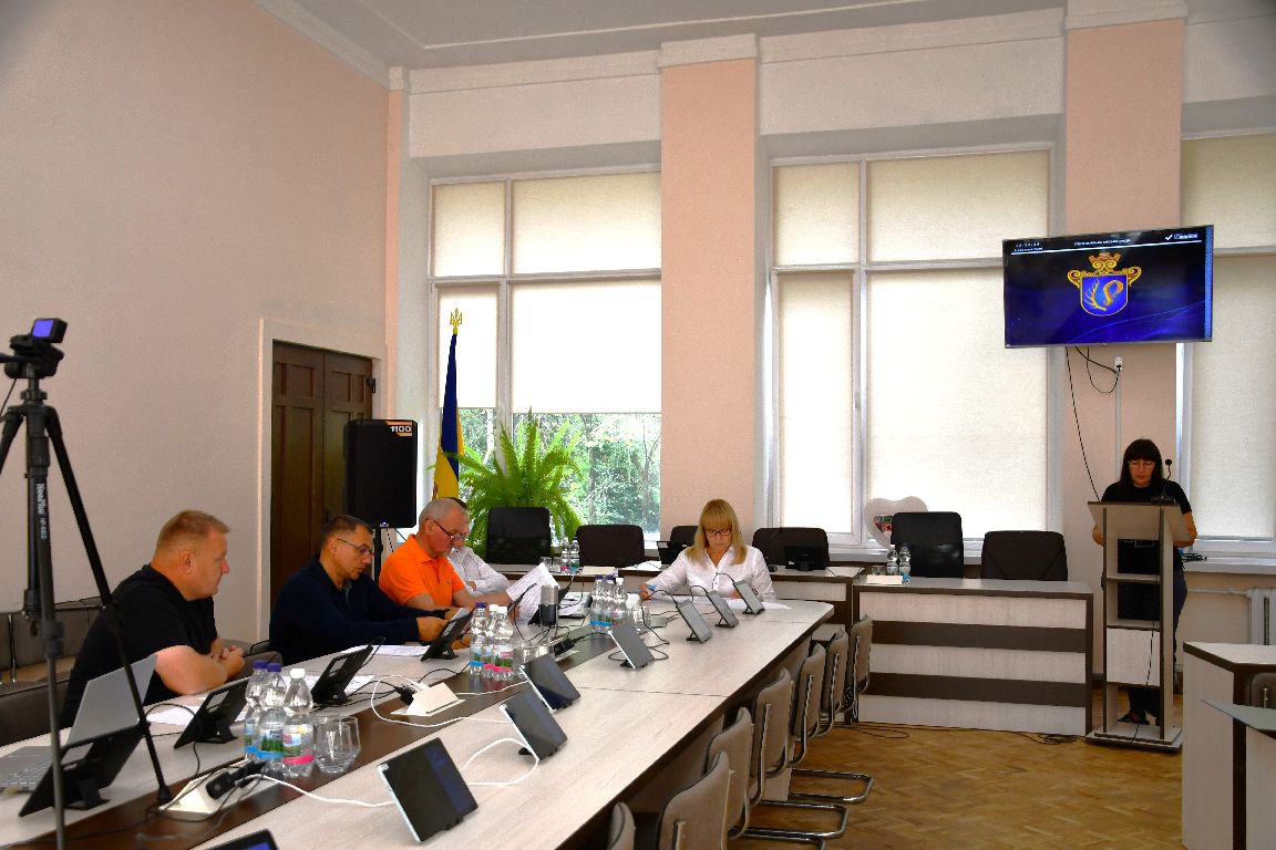 Бюджет громади, ЖКГ та управління майном: депутати опрацювали питання до розгляду 
