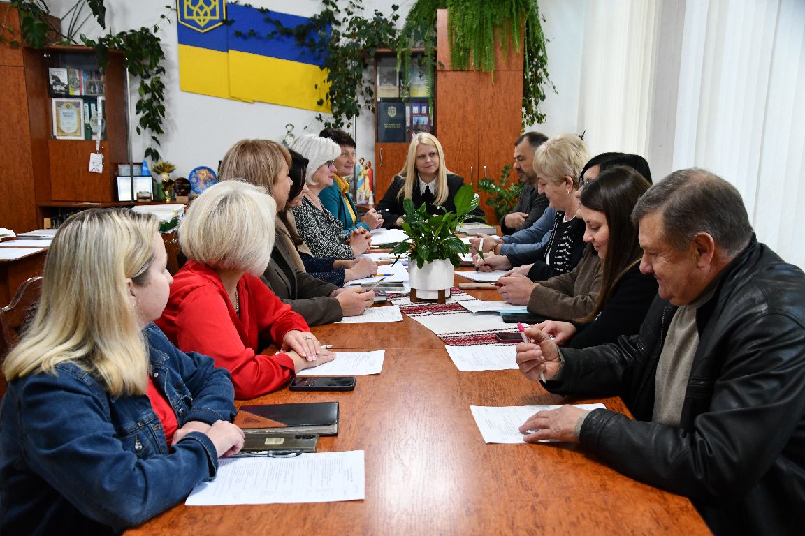Жовтень, у якому багато важливого