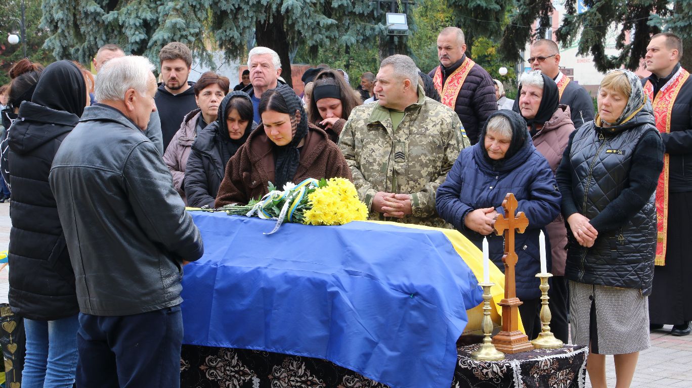 Під синьо-жовтим прапором повернувся додому син України 