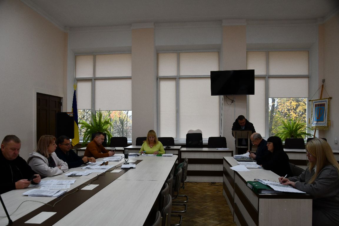 Бюджет, соціальна підтримка та розвиток громади: депутати готуються до...
