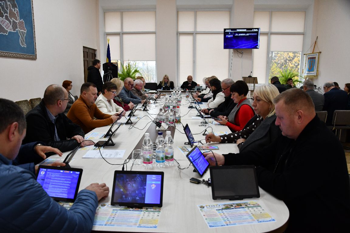 Від стратегії розвитку громади до земельних питань: відбулася 78-ма сесія